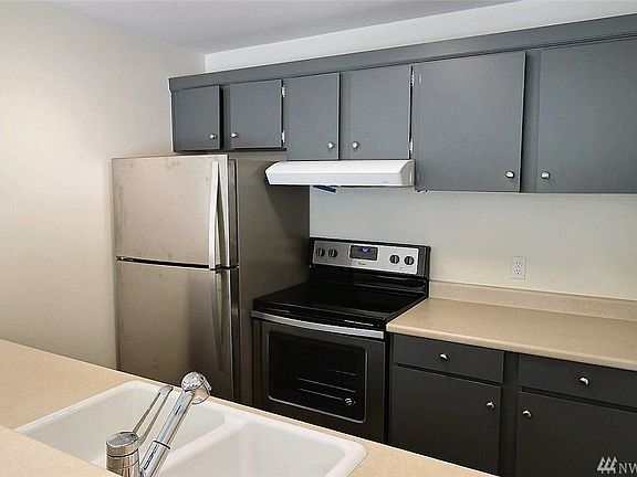 4th image of 5844 NE 75th St #106