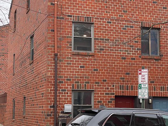 2nd image of 2600 Parrish St #B