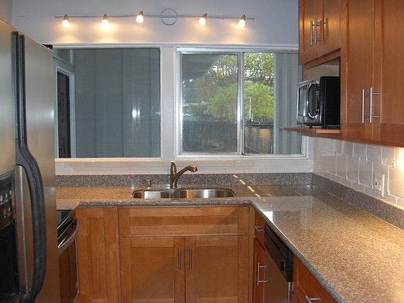 2nd image of 304 Holly Dr