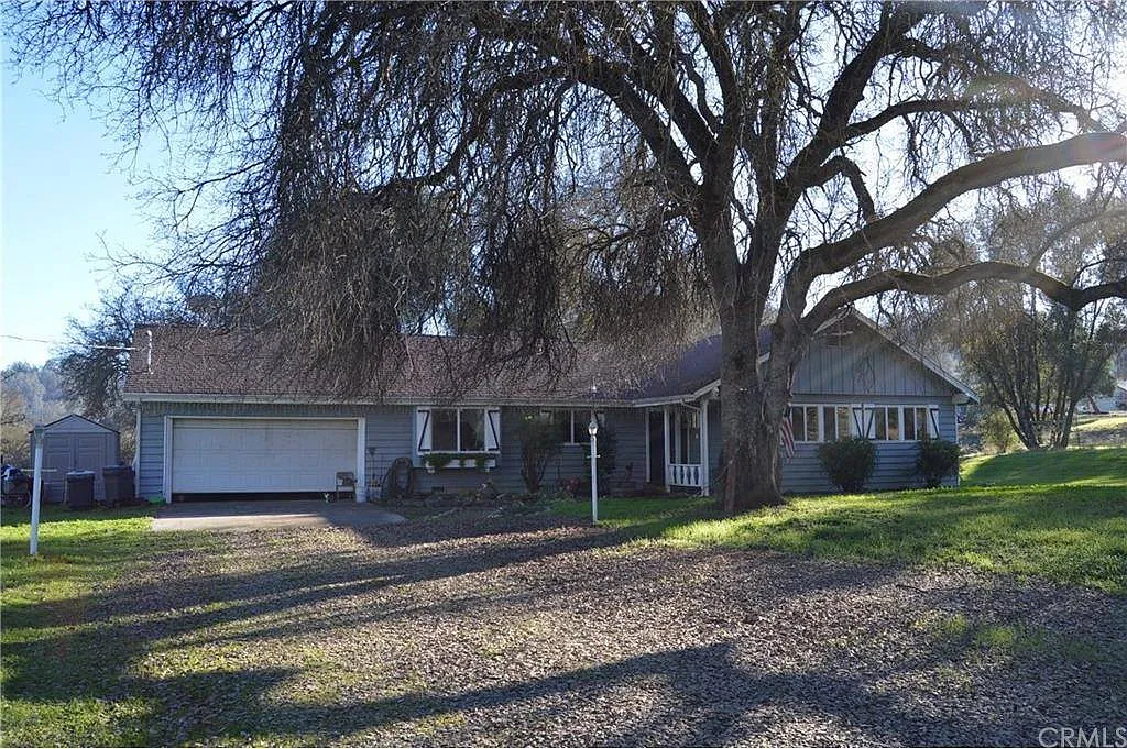 4040 Old Hwy photo 1