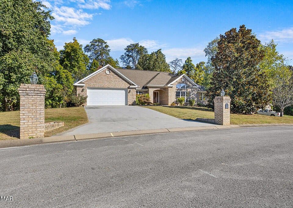 1st image of 140 Gallahad Ct