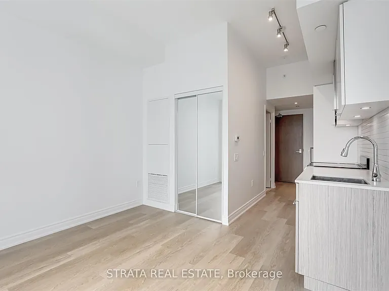 251 Jarvis St #1901 — Photo 7