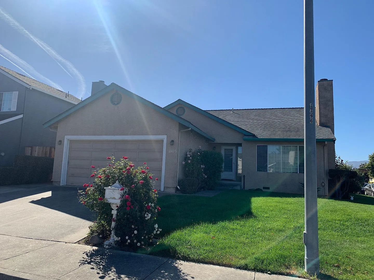 1005 Peach Ct photo 1