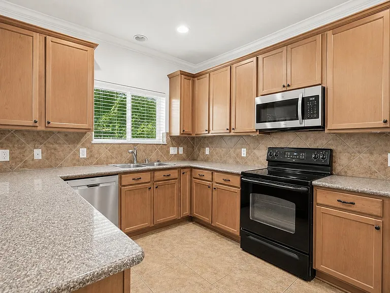 174 E Spindle Tree Cir — Photo 21
