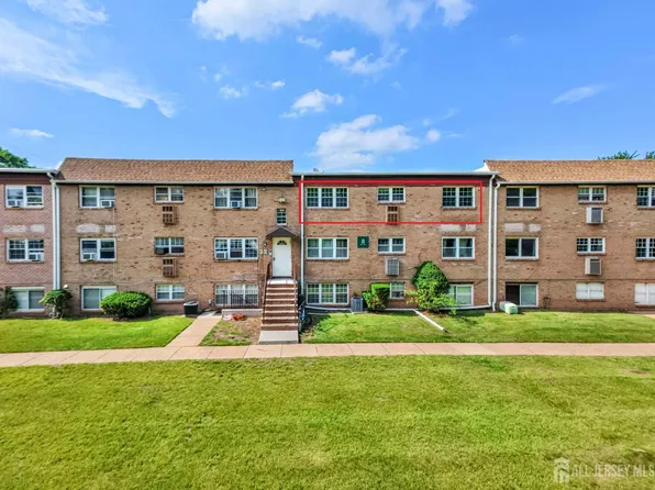 450 College Dr, Edison, NJ 08817