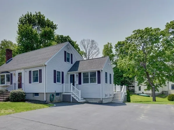 34 Chard St, Weymouth, MA 02189