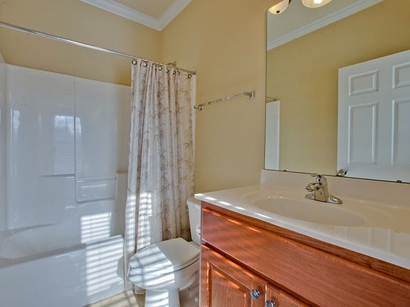 3rd image of 3020 Mallard Point Dr SE