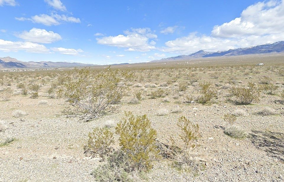1st image of 2030 Latigo Dr