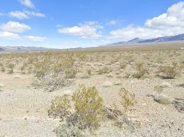 2030 Latigo Dr, Pahrump, NV 89060
