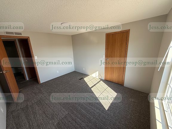 5th image of 101 Mill Creek Ct