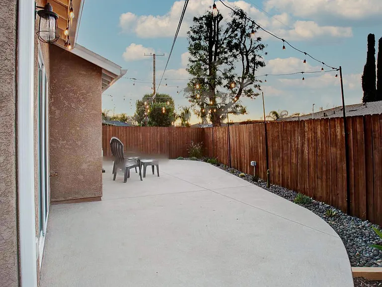 6275 Dana Ave — Photo 15