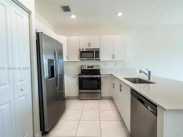 3448 W 114th Ter — Photo 16
