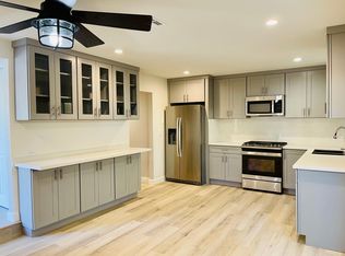 418 22nd St #A, Huntington Beach, CA 92648