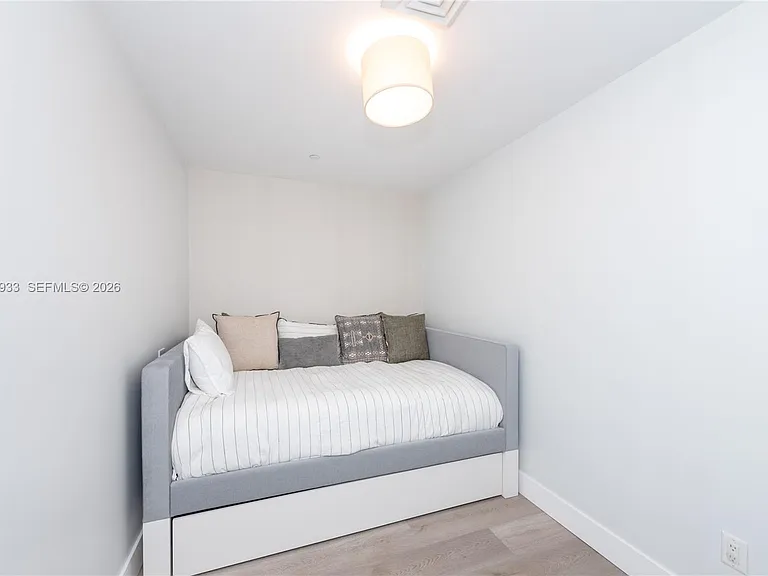 360 Ocean Dr #904S — Photo 19