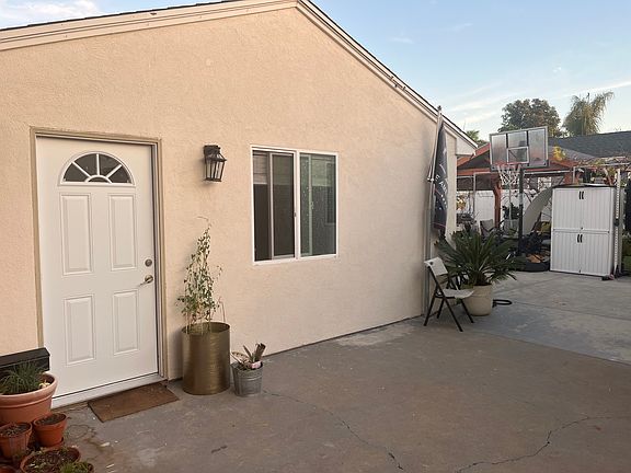 3rd image of 6577 Seaman St
