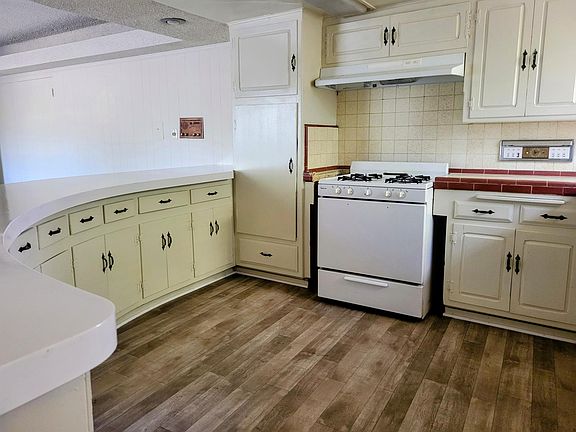 4th image of 836 W Huntington Dr APT Aa