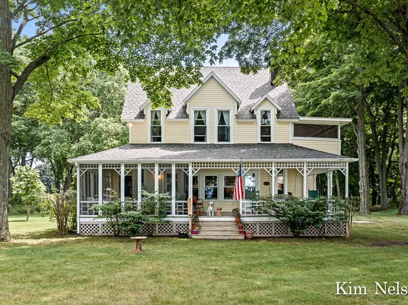 6443 S Shore Dr, Whitehall, MI 49461