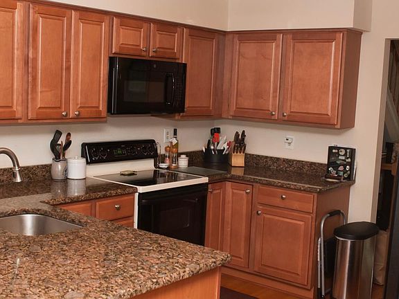 4th image of 7417 Salford Ct