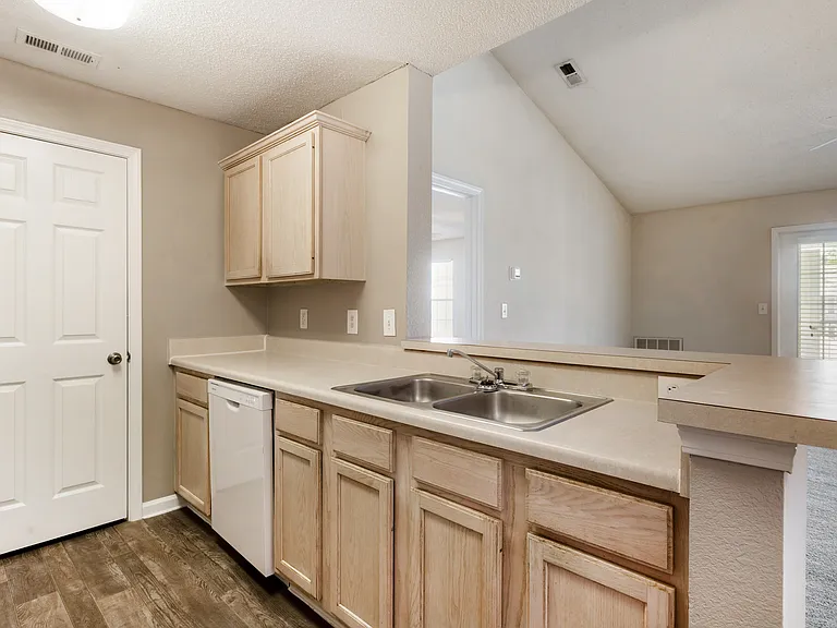 Palm Club Apartment Homes — Photo 12