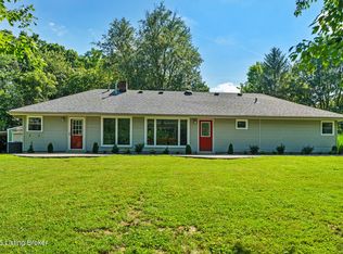 212 Lakeshore Dr, Simpsonville, KY 40067