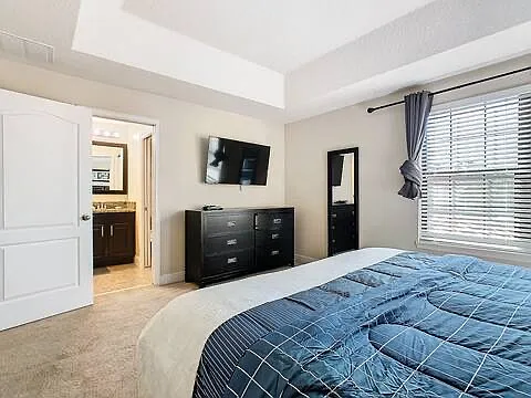 8137 Roseville Blvd — Photo 32
