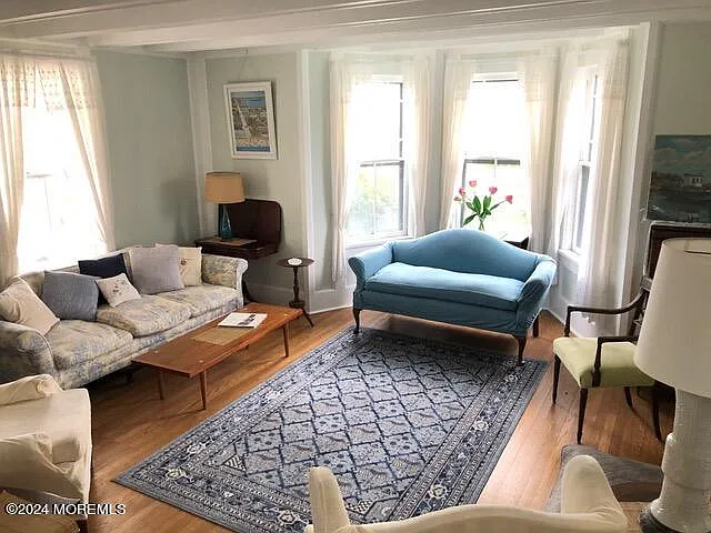 18 Bridge Ave — Photo 8