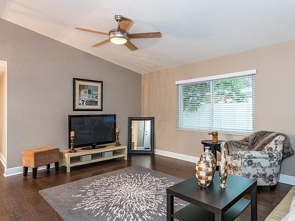 4th image of 3916 W Estrella St