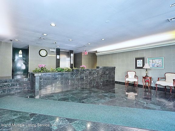 4th image of 41 Wellington Ct APT 1J