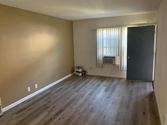 4th image of 13822 Ramona Dr #A
