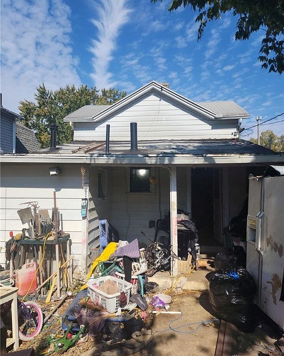 2nd image of 26 Pleasant Ave