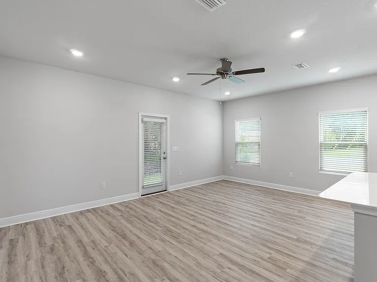 Javelin Townhomes — Photo 12