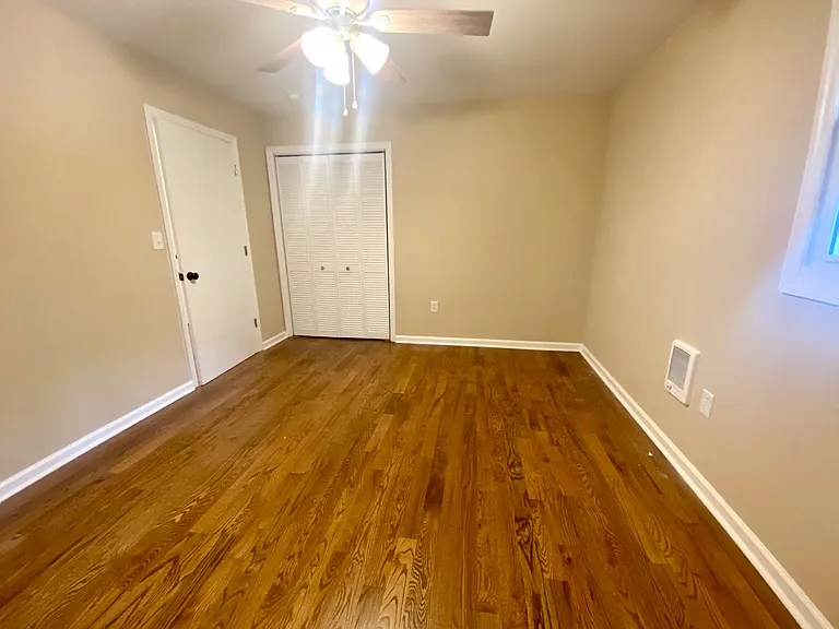 242 Cochran Rd — Photo 25