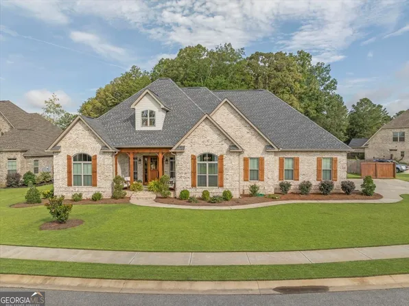 301 Pine Trace Ln, Kathleen, GA 31047