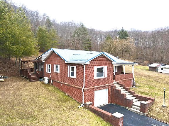 2nd image of 266 Raintree Ln