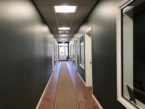 3rd image of 7 E Main St