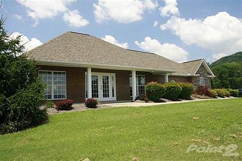3rd image of 9066 Paradise View Dr