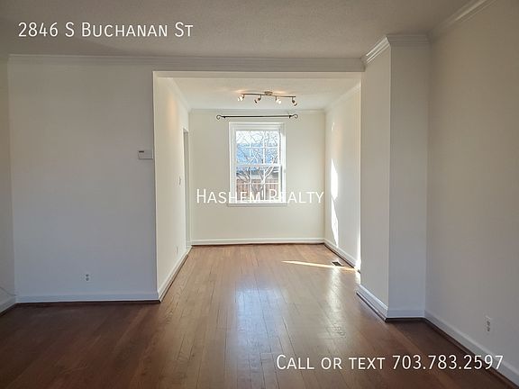 3rd image of 2846 S Buchanan St