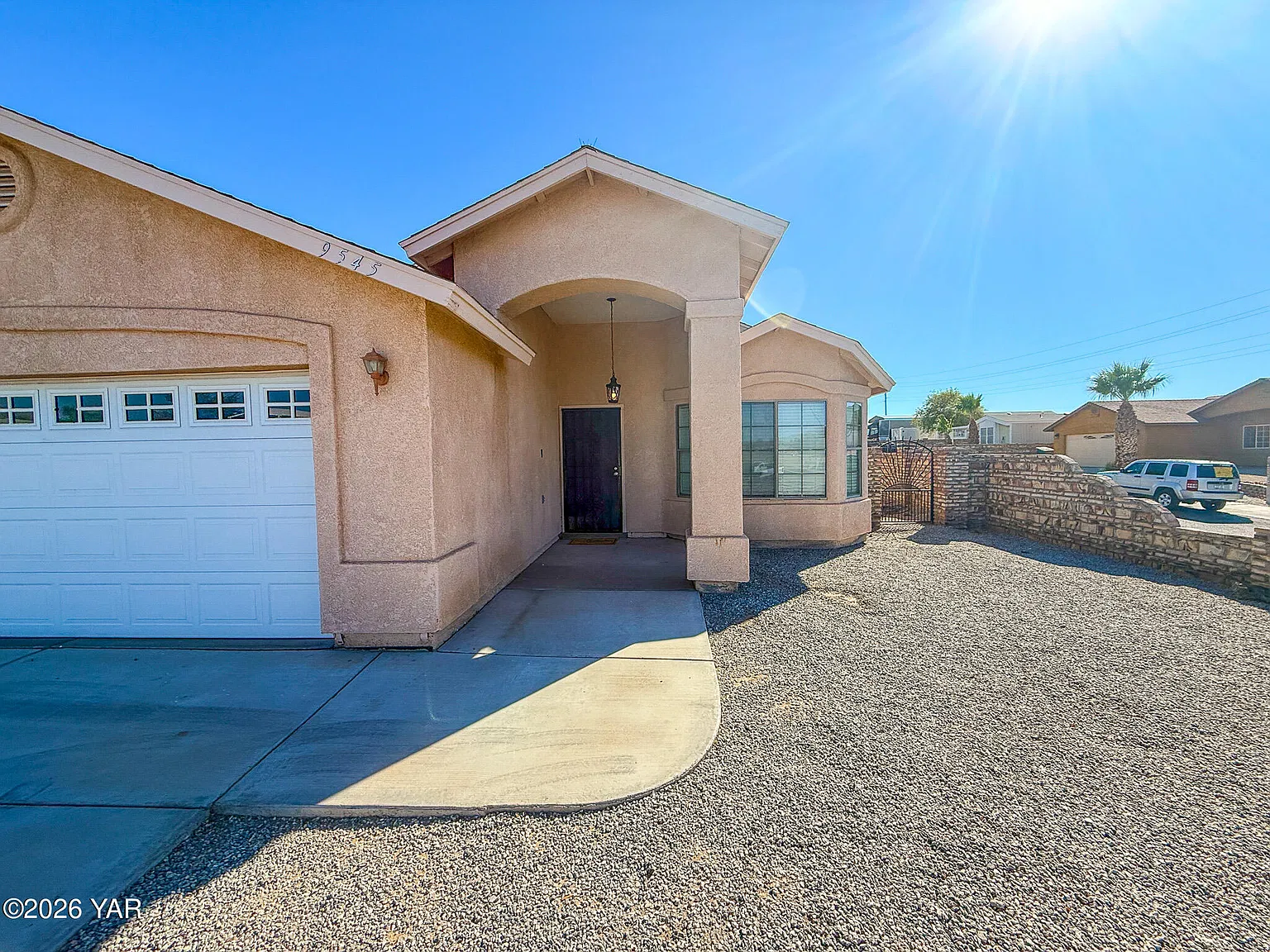 3 bed, 2.0 bath, 1373 sqft, $1,600 — Photo 4