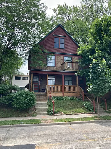 621-25 E. Locust St. Photo 1 621-25 E. Locust St. Photo 1