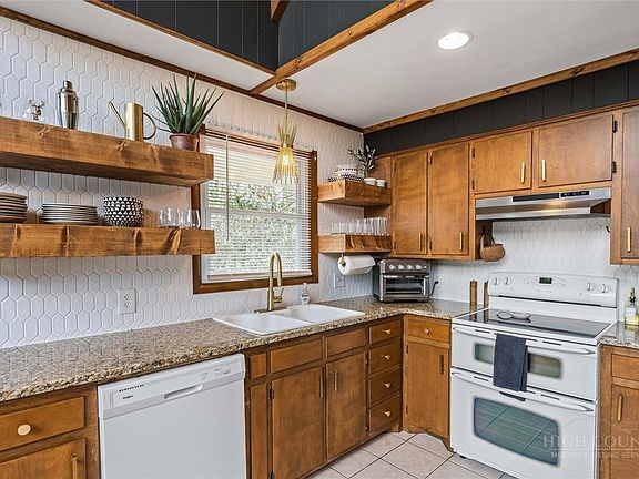 5th image of 193 Lakeview Lane