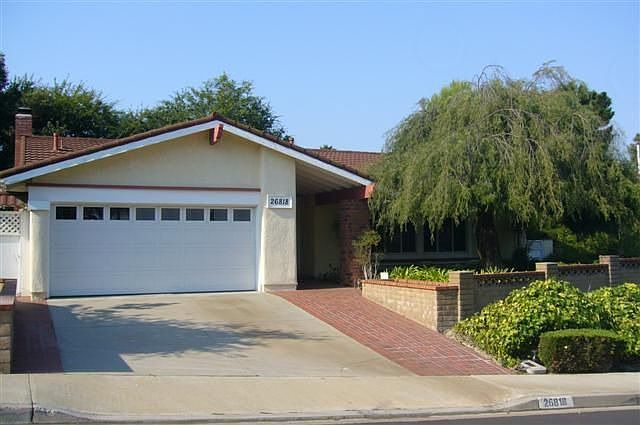 Great curb appeal  & a huge lot