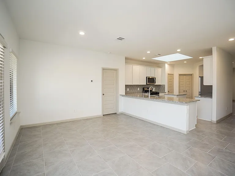3318 Parker Trace Dr — Photo 9