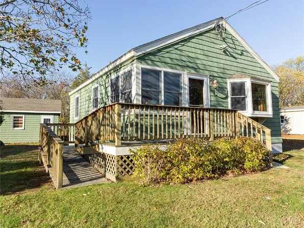 20 Warner Ave, Prudence Island, RI 02872