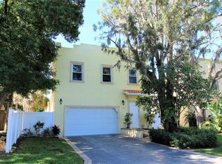 2278 Tami Sola St, Sarasota, FL 34237