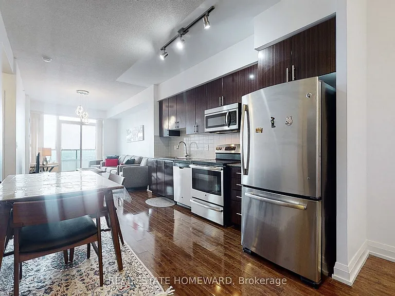 7161 Yonge St #2430 — Photo 6
