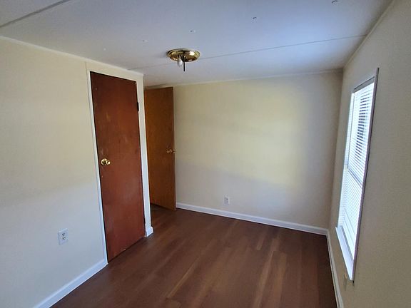 5th image of 12494 Royal West Dr