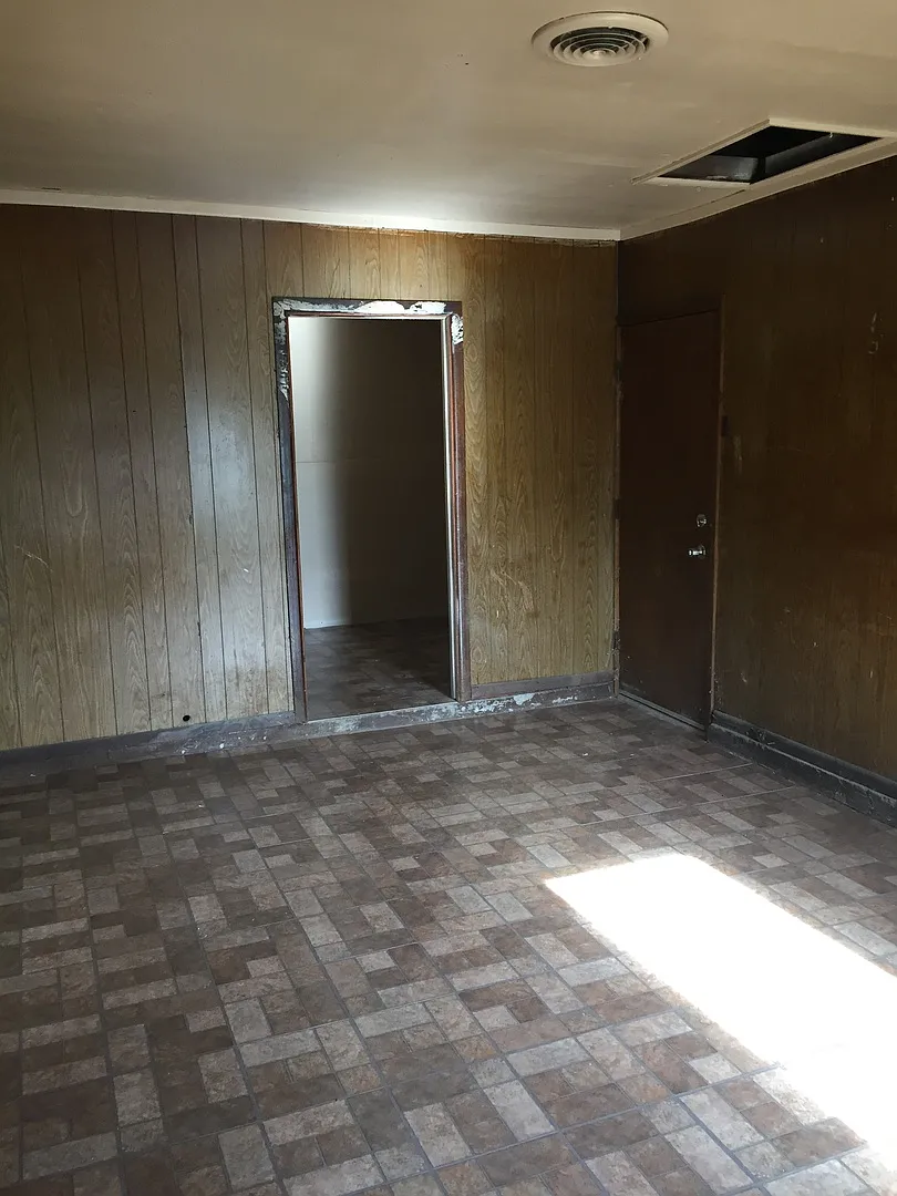 3 bedroom — Photo 3
