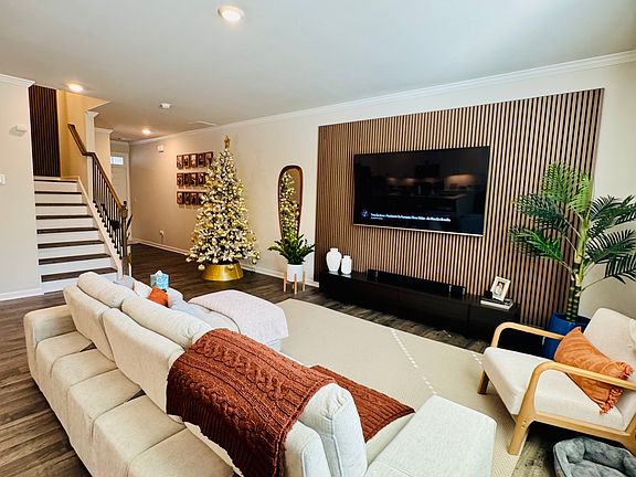 2nd image of 2436 Bayberry Ct