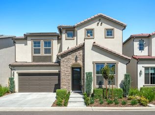 1530 E Via Lupino Dr, Fresno, CA