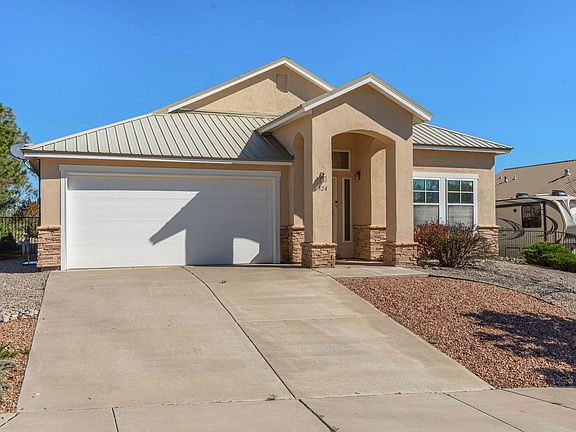 2nd image of 324 Encantado Ridge Ct NE